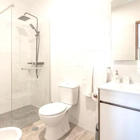 2 Bedrooms At Carvoeiro 20 M Away From The Beach With Sea View And Enclosed Garden * Carvoeiro (Lagoa)