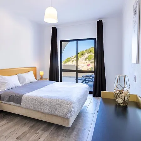 Apartamento 2 Bedrooms At Carvoeiro 20 M Away From The Beach With Sea View And Enclosed Garden Carvoeiro (Lagoa)