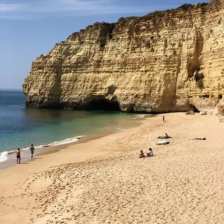 2 Bedrooms At Carvoeiro 20 M Away From The Beach With Sea View And Enclosed Garden