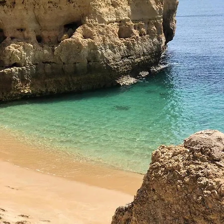 Lägenhet 2 Bedrooms At Carvoeiro 20 M Away From The Beach With Sea View And Enclosed Garden Carvoeiro (Lagoa)